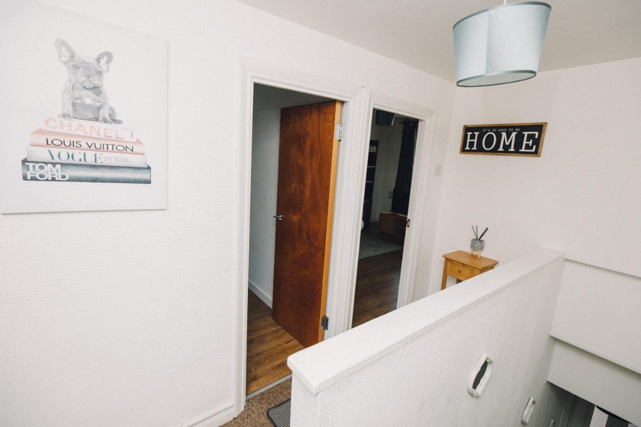 Luxury Luton - King-size - Free Parking - Free Wi-fi - Near Shops & Ltn Airport *